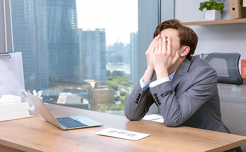 公司經(jīng)營(yíng)不下去了，到底零申報(bào)好？還是...