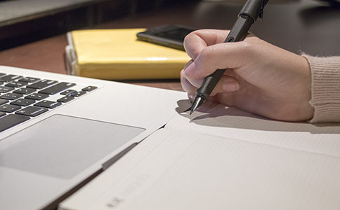 代辦商標(biāo)注冊(cè)的費(fèi)用是多少？